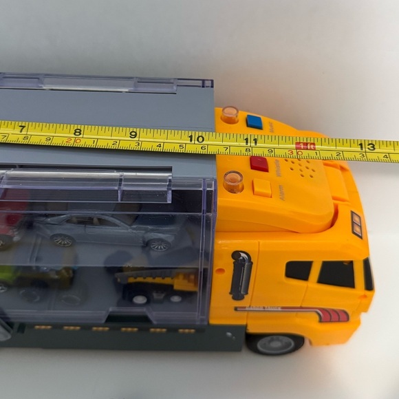 Car Carrier Truck Set - Picture 5 of 7